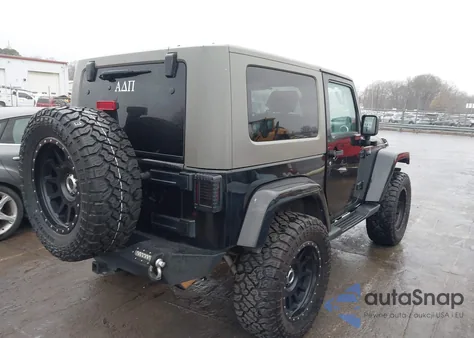 2010 Jeep Wrangler Sahara из США, поврежденный, VIN 1J4AA5D14AL105376